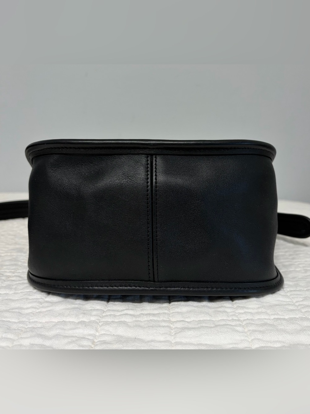 Vintage Coach Janice’s Legacy Bag (#9950) Black Leather with Brass Hardware - Picture 7 of 14